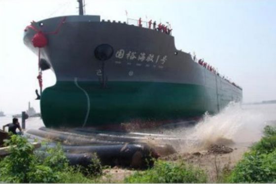 کیف های غلتکی برای راه اندازی و بلند کردن کشتی